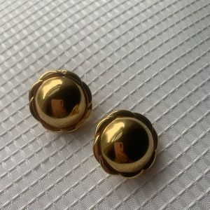 Vintage Monet Clip On Earrings